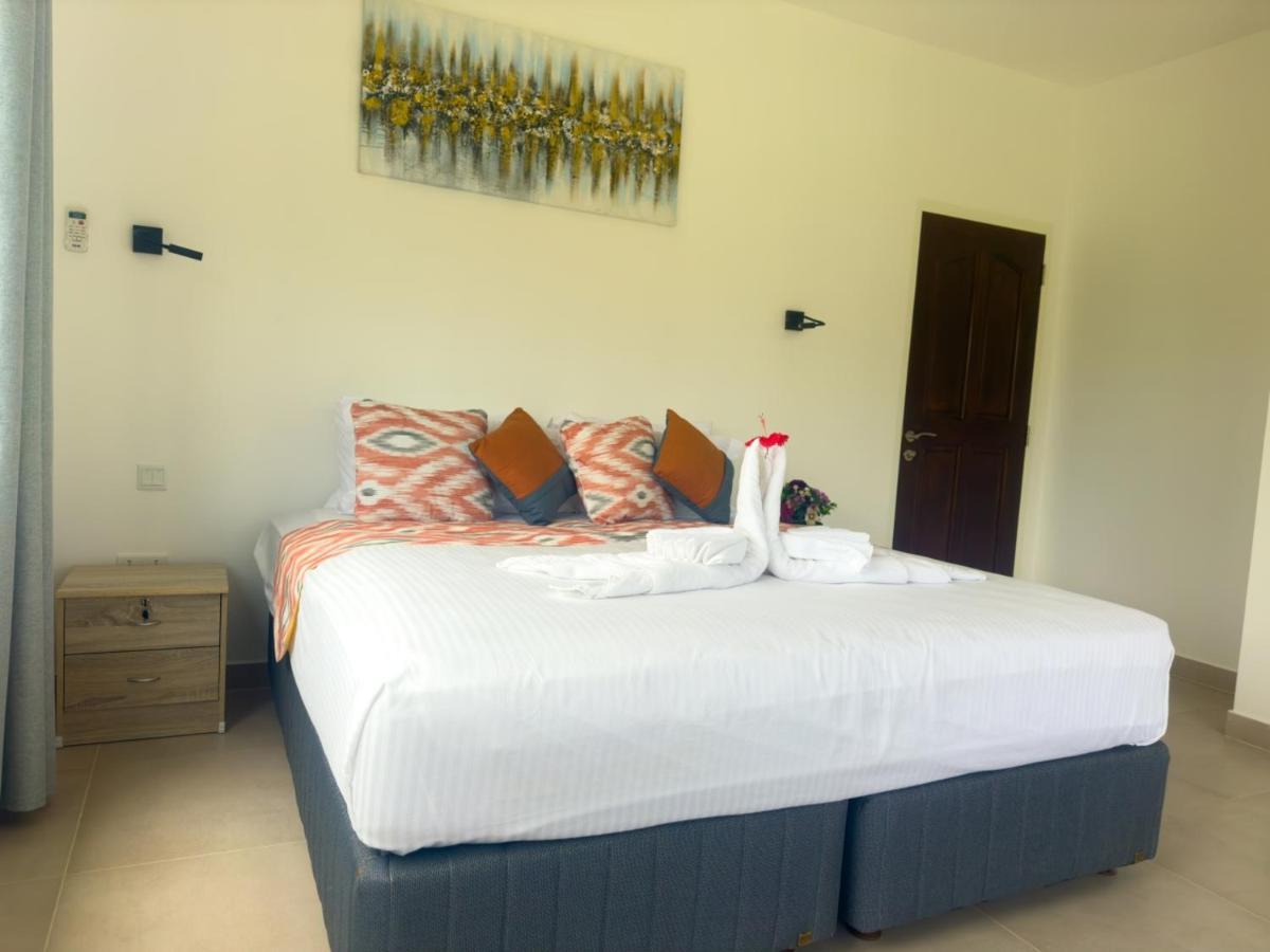 Tropic Villa Annex Grand Anse  Bagian luar foto